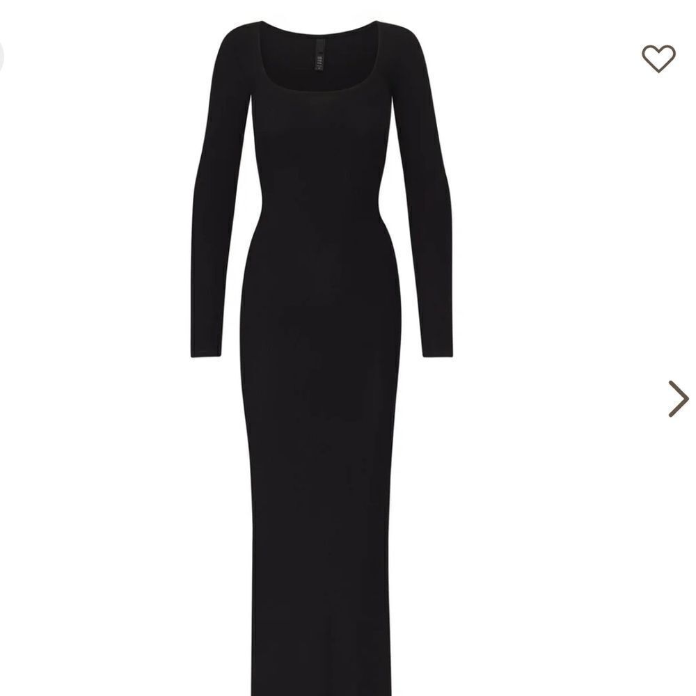 resses
LONG SLEEVE DRESS